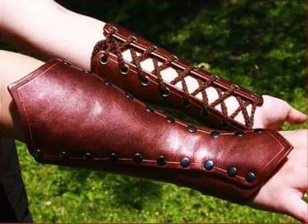Wrist leather bandage for medieval costumes 10