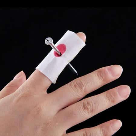 Halloween Funny Props Finger Wear Nail Telling Stories Halloween Action Figure Toy Fake Blood Novelty 1PC 1